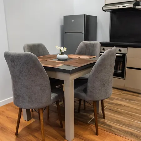 Apartment Sr Golem